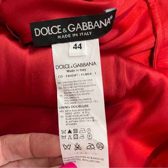 DOLCE & GABBANA RICH RED LACE MIDI FIT & FLAIR DRESS AND FULL SLIP LINER IN SILK - Picture 15 of 16